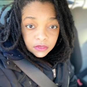 Meet your Posher, Leah